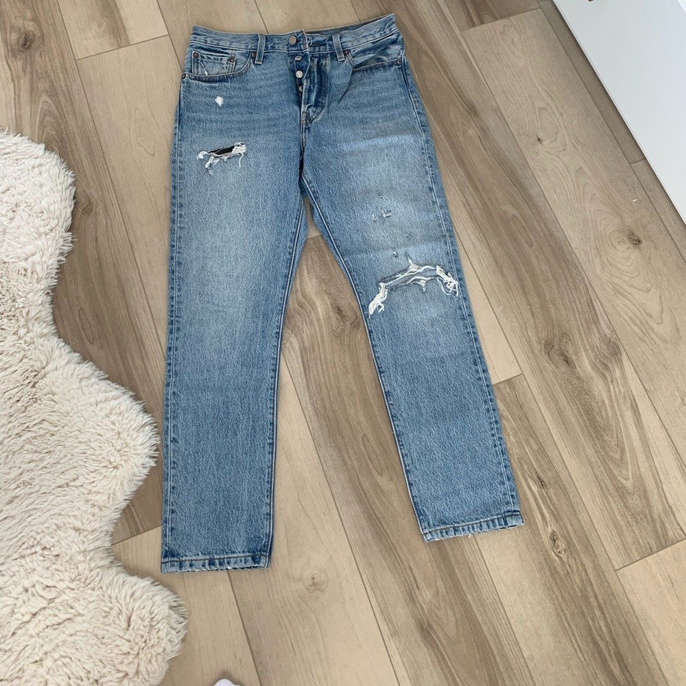 Levi’s 501 jeans size 27